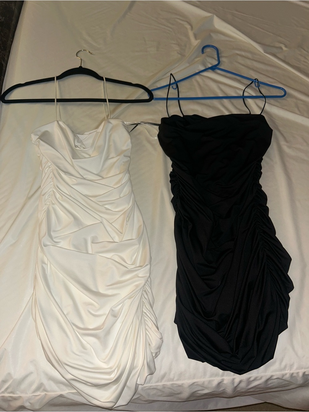 Classic Ruched Spaghetti Strap Dress - White and black